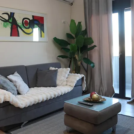 Fior With Balcony View Apartamento
